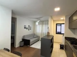 2 Quartos c Ar, Wi-Fi e conforto perto de tudo