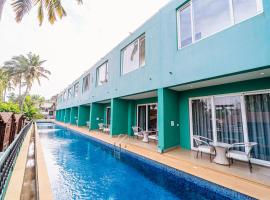 Rococo mandrem beach resort, hotel v destinaci Old Goa