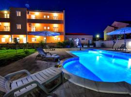 Apartments Bonex, hotel v Privlake