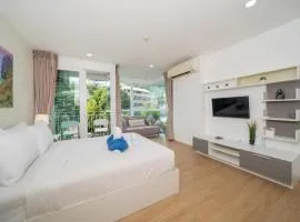 Mountain view apartment near Kata beach