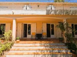 House with garden & terrace near the beaches