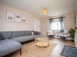 Vacant Nests Kielder Stargazing Stay for 5، فندق في كييلدر