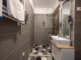 Habibi come tu Silver gate Diocletians palac, Hotel in Split