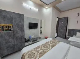 Krishna International Homestay
