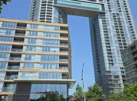 Downtown Toronto Condo, Free indoor parking with amazing view