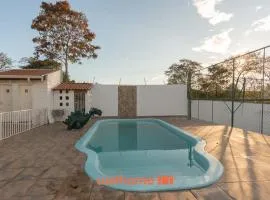 Casa de campo em Campinas com piscina e lazer