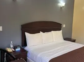 Carlton Motor Lodge