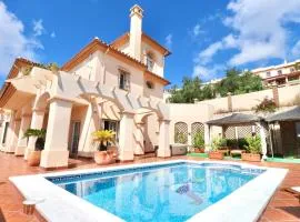 Villa Larimar 4B Sea Views Jacuzzi Sauna & Saline Pool