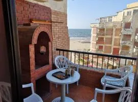 Sea Front Chalet Alexandria el agmy - Bitach