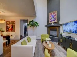 Sleeps 11 Mountain Views Fully Renovated