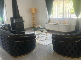 Vila Cristal paris、トルデラのホテル