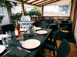 Du soleil, du repos dans notre mobil home, hotel v Narbonne