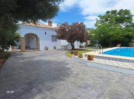 Chalet casa la adelfa, chalet de monta&ntilde;a en Chiclana de la Frontera