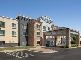 Fairfield Inn & Suites Clovis, kh&aacute;ch sạn gần Clovis Municipal - CVN, Clovis