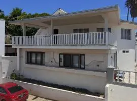 Sunsets & Surf Beach House near Puerto Nuevo