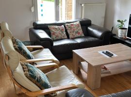 Zen house -5 bedrooms- for holidays in Luxembourg, chalupa v destinaci Marnach