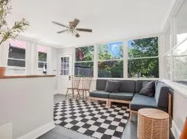 Historic 3 BR Home - 15 Min Walk to N-MC Stadium