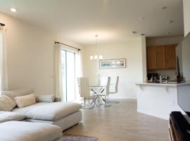 New 4BR Lakeland Home with Whole-Home Water Purifier, ξενοδοχείο σε Lakeland