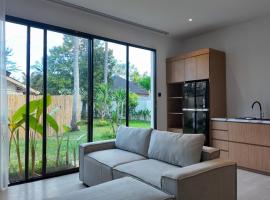 Sefirot Studios, hotel in Kuta Lombok