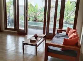 Bengkel Villa - Kedungu