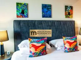 Menlyn Maine Residences - Paris king sized bed
