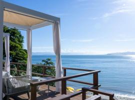 amarancia cottage hugging nature house, khách sạn có bồn tắm nóng ở Minamiawaji