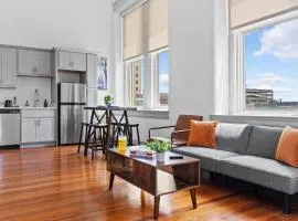Bright Studio Unit in Historic Louisville #311
