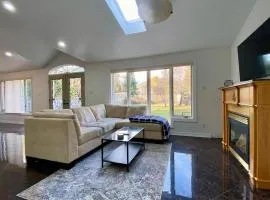 Luxurious Villa with 6BR - Garden - Free Parking