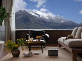 Sunny Aerie丨 Golden Peak Resort