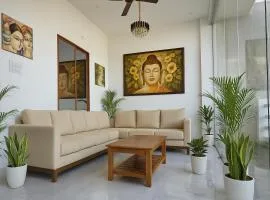 The Ramayana Grand Hotel Ayodhya by IQ Hotels - Walking Distance from Shri Ram Mandir