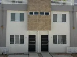 Cancun 15, Rooms for rent, Close to Cancun airport, free Pick Up