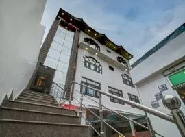 THE HOTEL Royal HAMEED