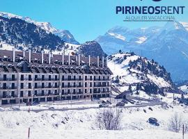 Apartamentos Pirineos Rent, hotel a Candanchú