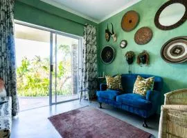 Coral Tree Cottage at Villa Roc Guesthouse, Salt Rock Ballito, Solar Power