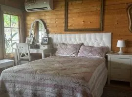 Cozy retreat near Barcelona,Tranquility and undeniable charm