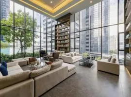 The One Luxury Condo - Asoke Bangkok
