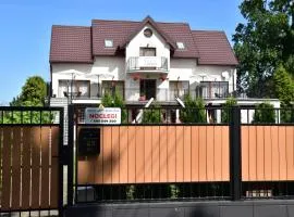 Willa Morski Raj - Pokoje i Apartamenty