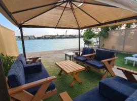 درة العروس فيلا الازرق بيتش, hotel in Durat  Alarous