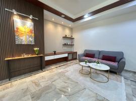 Life Art Home Family Ipoh Homestay 5R4B 18pax SY28: Ipoh şehrinde bir otel