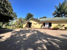 Karibu Heritage House, hotel berdekatan Lapangan Terbang Arusha - ARK, 