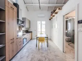 Smart House - Free WiFi & Air Conditioning