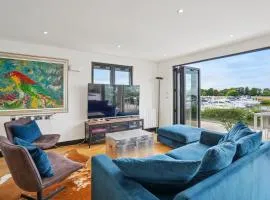 Luxury Lodge River Thames - Beautiful Marina Views