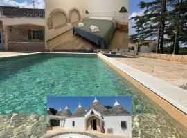 Otto Trulli Apulian Country House, hotel com piscina em Noci
