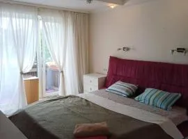 U Apartment at Center