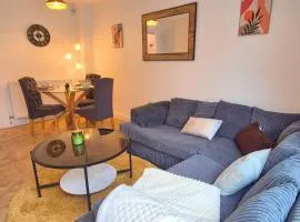 2 Bed Tamebridge and Bescot Train Station M5 M6 J9 and J7