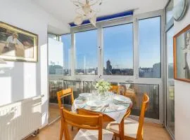 One Bedroom Apartment with Balcony in Poznan by Noclegi Renters