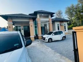 D Aur Poolvilla Seaview