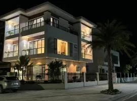 Happy Ocean View Villa