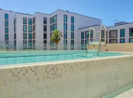 Funchal Acqua Blue 3O, a Home in Madeira