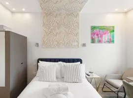 Studio Near Dockyard & Gunwharf